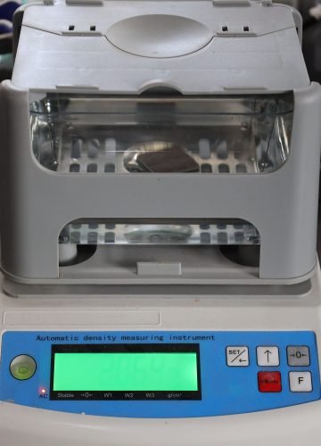 28 automatic density measuring instrument Qingdao Huanju New Material Co SPC FLOORING source factory spc vinyl flooring manufacturer supplier7G3A7069